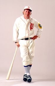 For 1925, this ain't a bad uniform.