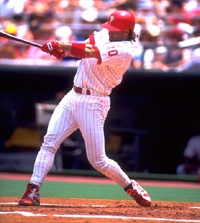 'Hitting home runs rules!' Darren Daulton thought, 'But what rules even more are readers' suggestions!' 